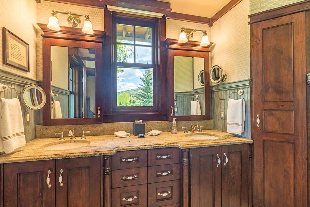 Madison Lodge At ECR - Mirr Ranch Group