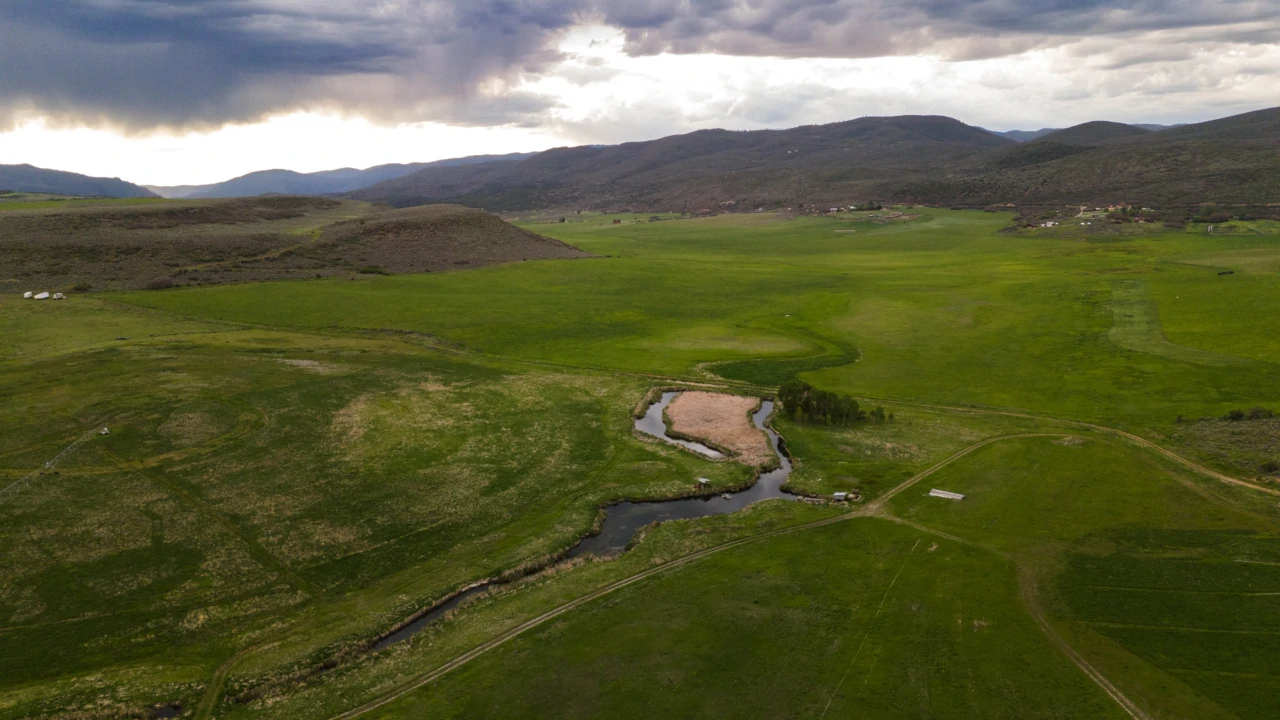 Plus Lazy K Ranch – streams, ponds and natural spring